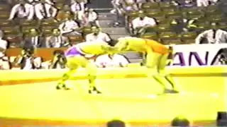 1990 Senior World Championships: 68 kg Nikolai Kasabov (BUL) vs. Kosei Akaishi (JPN)