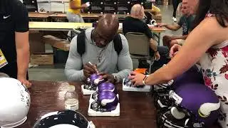 SportsCollectibles.TV Adrian Peterson signing at CSA 7/14/08