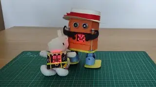 Otto Cardy Micro. A walking cardboard robot