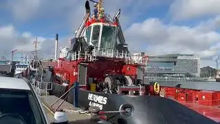 Rensning af sl&aelig;beb&aring;d - cleaning of tug boat -  Super1Rent