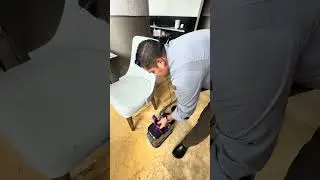 Lavado de sillas con máquina video práctica de operacion