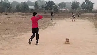 Single wicket khelte hue bacche log 🤣