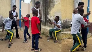 A Uk base man can to see his family ends up been fřǔșťřäțêď after his junior brother use jüjü on him