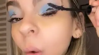 Cuando de peque&ntilde;a usabas el maquillaje de tu madre! #comedia #humor