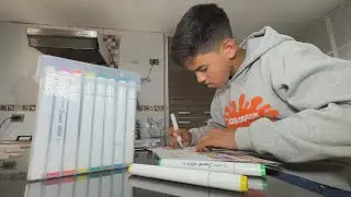Niño de San Fernando dibujó a mano el álbum del Mundial