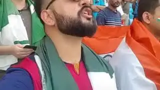 Pakistani  Guy sing Indian National Anthem  and Indians sing Pakistani national anthem