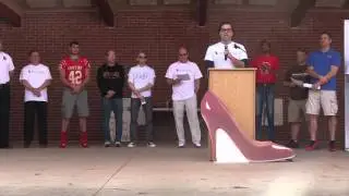 Walk a Mile in Her Shoes 2015 Take The Pledge