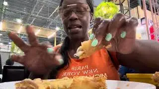 Trying #Fried #Froglegs #paris #France #Foodie #Frenchfood and #Softshellcrabs