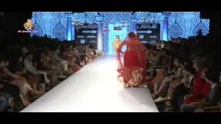 LFW 2015 Day 4 - Nargis Fakhri, Esha Gupta, Ileana D'Cruz On The Ramp