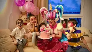 На день рождения Мии пришли лучшие друзья 🎉🎂🥳