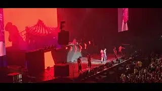 Eve, Opening/ who's that girl. London o2 arena 05.06.25