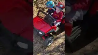 2021 Polaris RZR 900 12v offroad kids go down muddy hill!