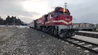 TCDD Dogu Express departing Erzurum behind DE22 031, 23/12/25.