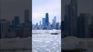 ice floats in lake Michigan Chicago #chicago #ice #michigan #lakemichigan