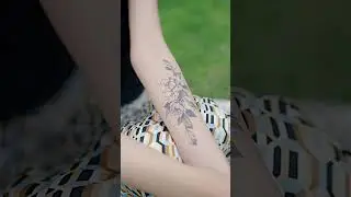 Get a temporary flower tattoo in the summer! Water-proof & lasts 10-14 days🔥 #tattoo