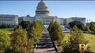 Сенат одобрил резолюцию демократов о блокировании тарифов Трампа на Канаду