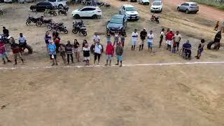 📣 TORCIDA PRESENTE! A energia da galera no 3º Festival Regional de Futebol de Várzea da Pedra ⚽️🔥