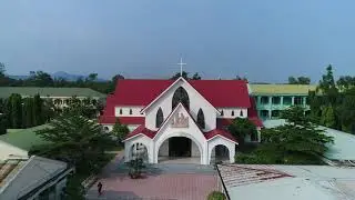 Đan sĩ Xi-Tô hát thánh vịnh nghe chạm tâm hồn.