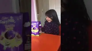 Aisha opening her new Freddo Easter egg!