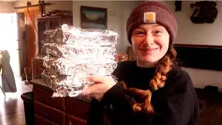 тушеное мясо кролика, замороженные блюда, виноградное желе, приготовленное в паровой соковыжималке