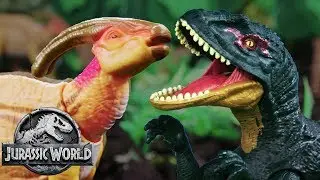 Dinosaur Battles: Concavenator VS Parasaurolophus | Jurassic World | Mattel Action!
