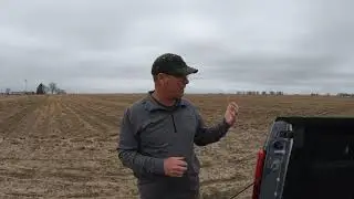 Uniform Corn Stand