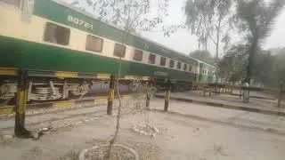 129 Up Thal Express passing from Mianwali with PHA 20.