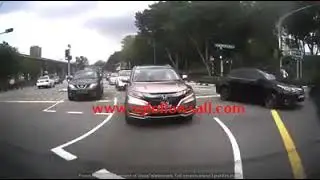 Simi taiji pedestrian kicks the running car door 😱