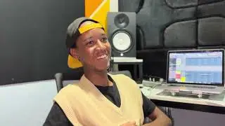 Twageze muri Studio ahahoze hakorera Producer Element tuhasanga umwana uteye ubwoba.