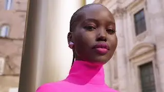 2024 Annual Report L'Or&eacute;al - Business Card