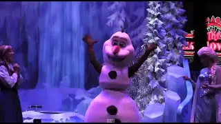FULL new Frozen fireworks & stage show with Elsa, Olaf at Walt Disney World