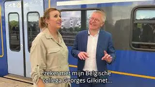Staatssecretaris Vivianne Heijnen bij de eerste testrit van de Drielandentrein