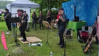 08 Moth Night   Daddy Sang Bass