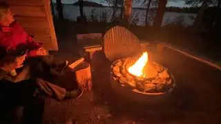 KARAVAANARIN ILTANUOTIO ⎜Makkaraa ja tuulinen niemen k&auml;rki