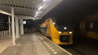 NS VIRMm 8647 passing by Krommenie-Assendelft.