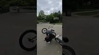 #bmx #bmxlife #skatepark #bsdforever #vansbmx66 #odysseybmx #bmxcrash #shorts