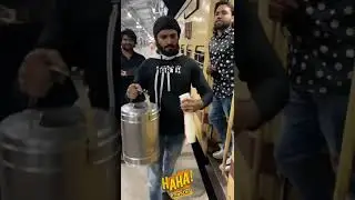 chai wala funny🤣😝😜#shorts#ytshorts#funny#funnyshorts#funny#exclusiveshorts#exclusive4k#hahaha#fun#