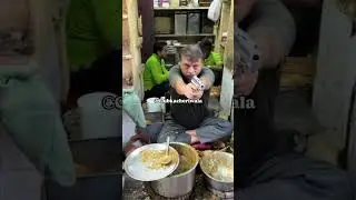 Kolkata's Famous Chhangani Club Kachori  Chhagani Kachori Is a very famous breakfast spot of kolkata