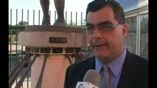 Homenajean a Héctor Espino en su estadio