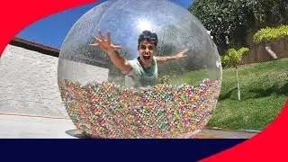 ENCHI A BOLHA GIGANTE COM 20 MIL BOLINHAS PULA PULA!