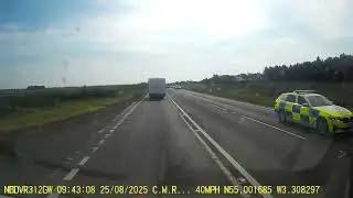 R15BCM How to undertake a clown on a motorbike. Get one to overtake you first.
