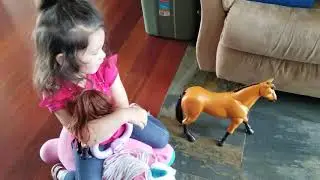 Girl Tests Spirit Walking Horse toy - not bad!