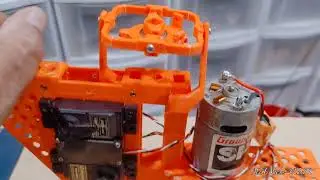 MIA 70s-80s RC Helicopter Facelift - Square Nom Floating Unique Swashplate