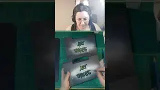 Painting on a wooden box | #aiikacreation on #Twitch