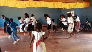 Handidi naye_dance_Nova Jerusalém