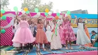 Ambedkar Public School..Suno bachho uthao basta...song.. Class -UKG(Girls)