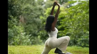 4k lovely yoga stretching in nature🌳 | relax the mind