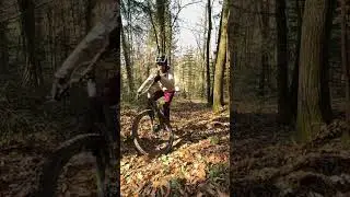Technique simple de demi-tour en VTT dans les bois #ebike #mtb #freeride ￼