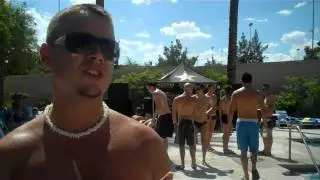 Gaytravel.com fan giving a shout-out to his favorite