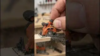 CROWN Mini Circular Saw Cutting Dead-Straight Lines at Small Scale #minitools #crown